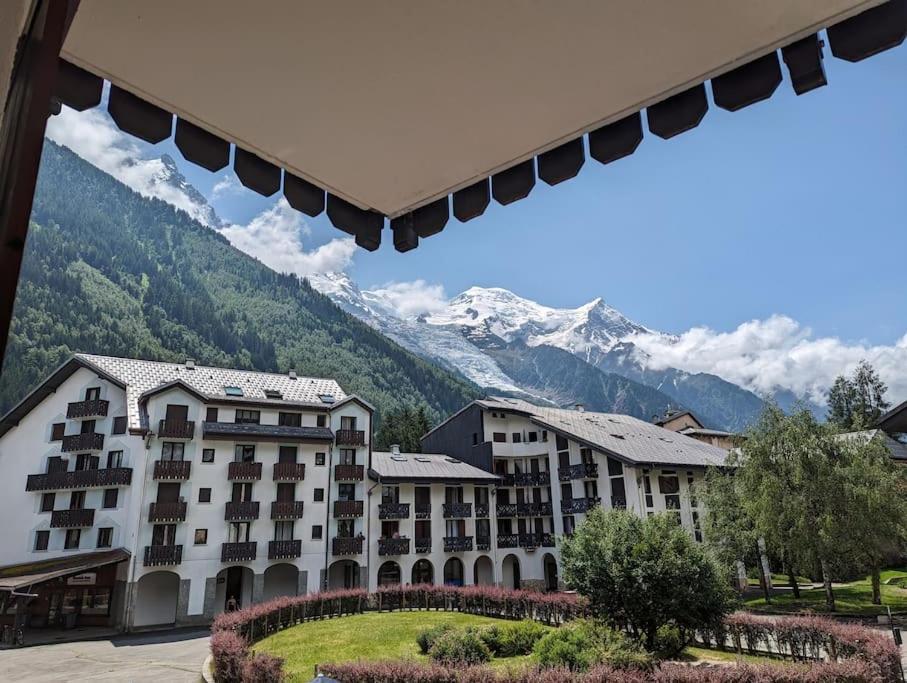 Appartement Spacious Flat With Private Parking *